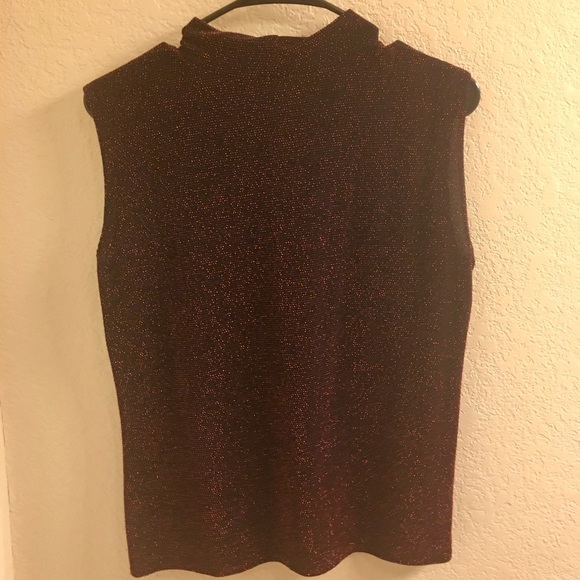 Nicola Sleeveless Top - Picture 7 of 8